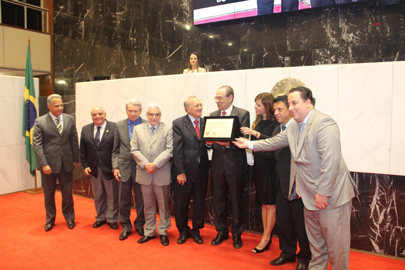 Conselheiro Gilberto Diniz, Deputado Dalmo Ribeiro, Conselheiros José Viana e Wanderley Ávila, Deputado Hely Taquinio, Presidente Sebastião Helvecio, Procuradora Sara Meinberg, Deputados Wander Borges e João Alberto Lages